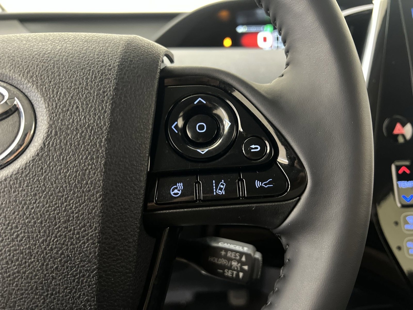 Used 2020 Toyota Prius Prime Limited image 31