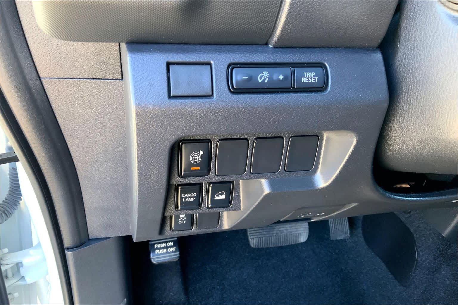 Used 2023 Nissan Frontier S w/ Technology Package image 30
