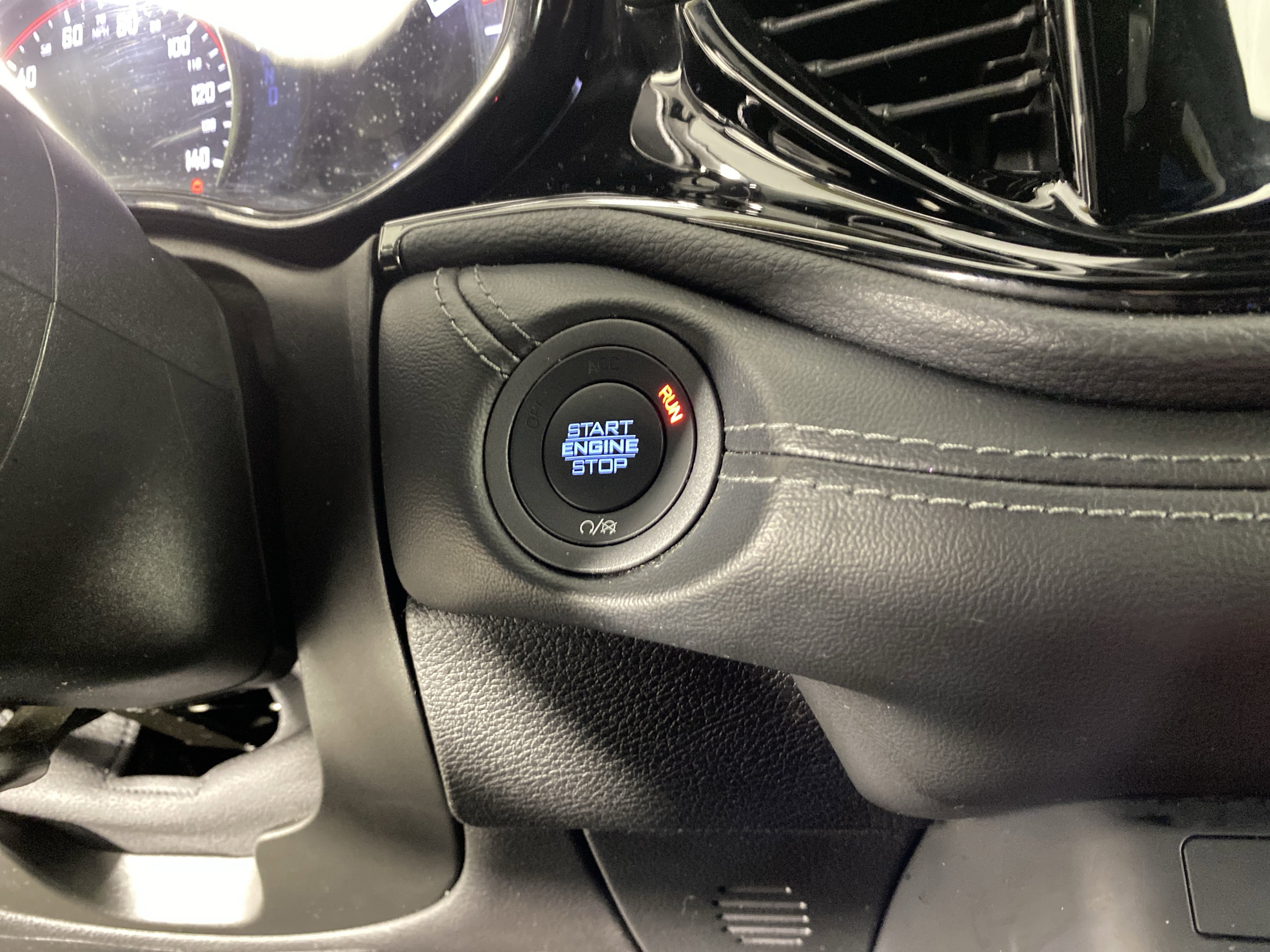 Used 2022 Dodge Durango GT image 25