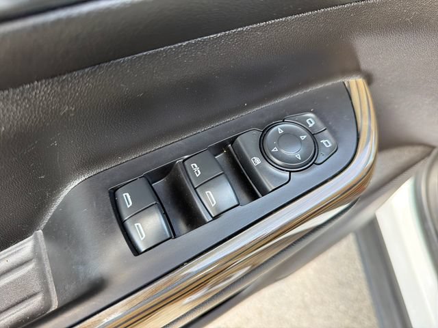 Used 2022 GMC Acadia SLE w/ Elevation Edition FWD image 16
