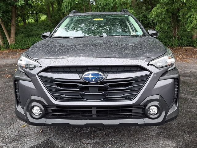 Certified 2025 Subaru Outback Premium AWD/4WD image 2