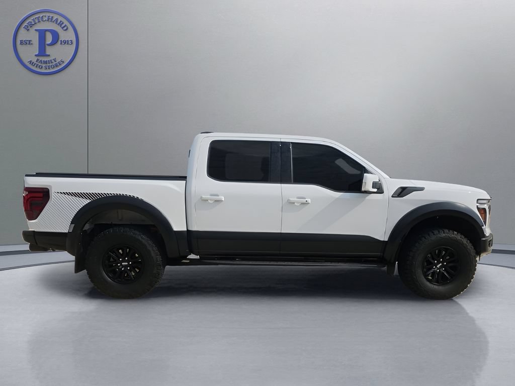 Used 2025 Ford F150 Raptor AWD/4WD image 8