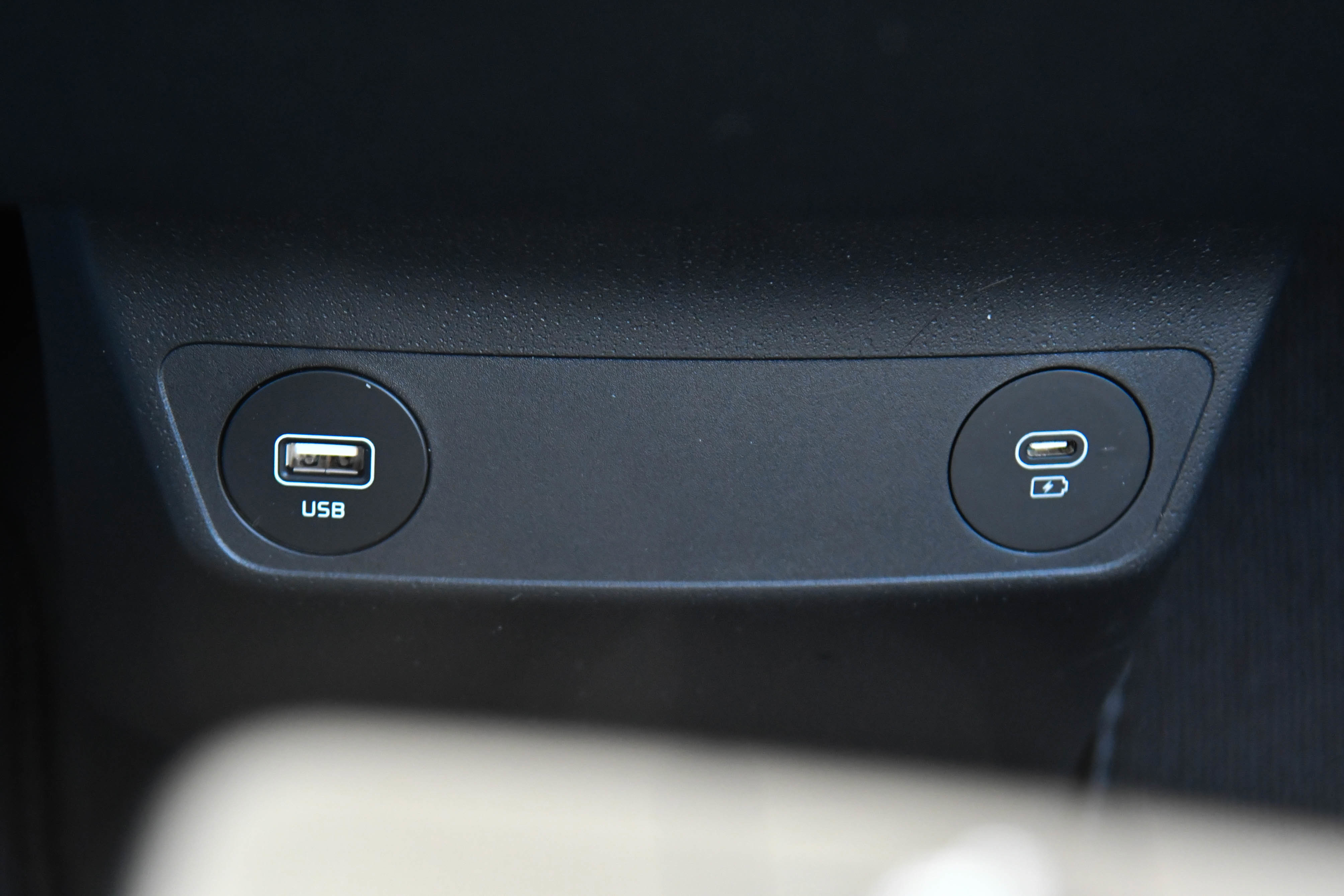 Used 2024 Kia EV6 Light RWD image 30