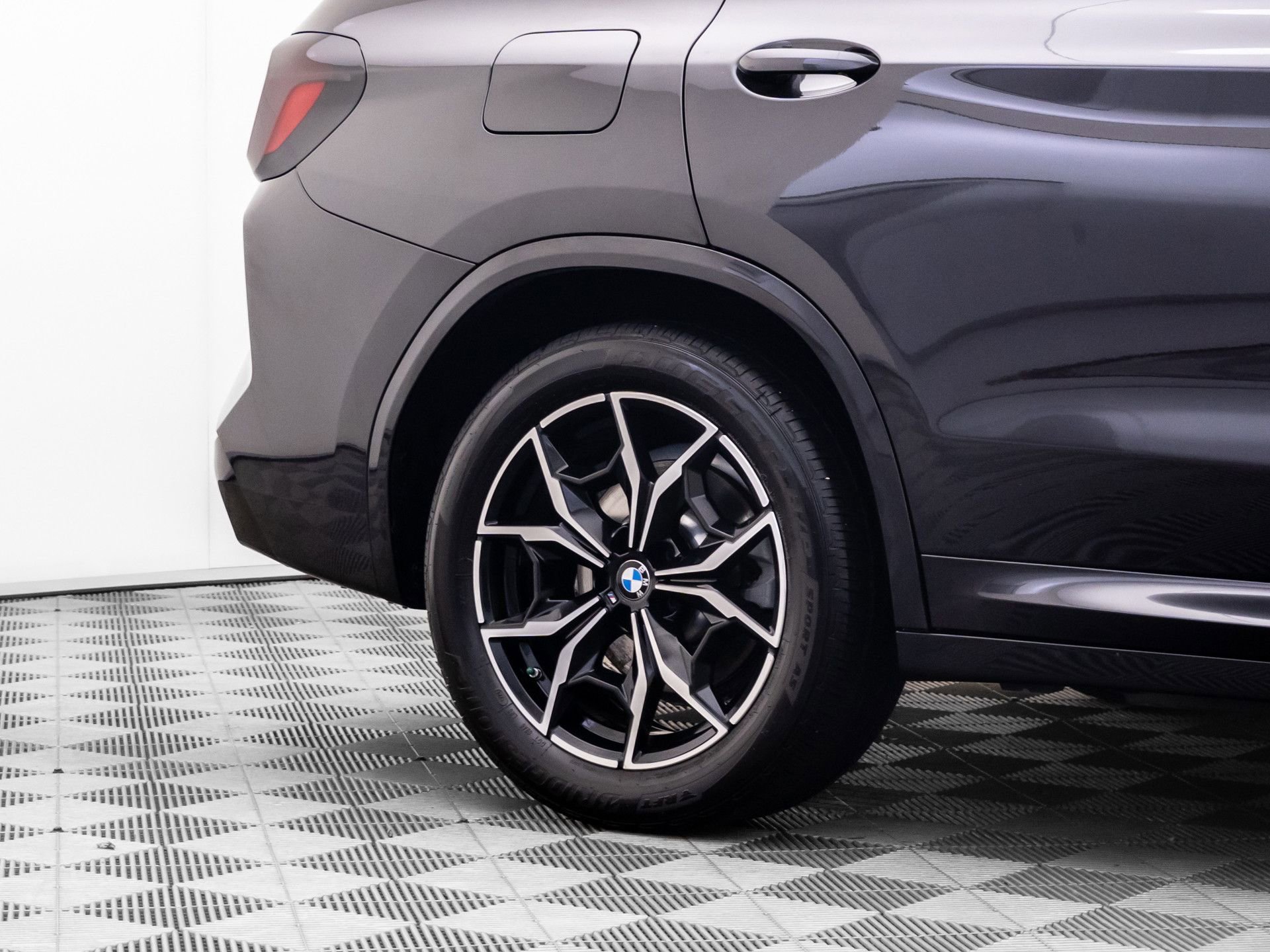 Used 2023 BMW X3 xDrive30i w/ M Sport Package AWD/4WD image 31