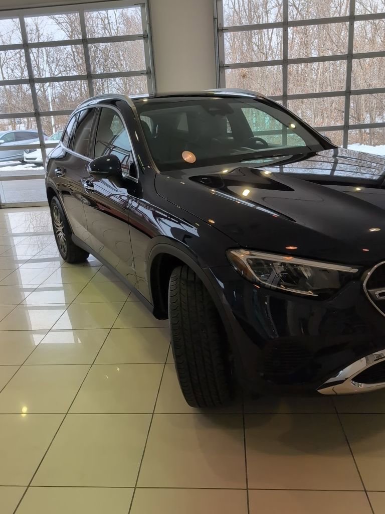 Used 2023 Mercedes-Benz GLC 300 4MATIC image 7