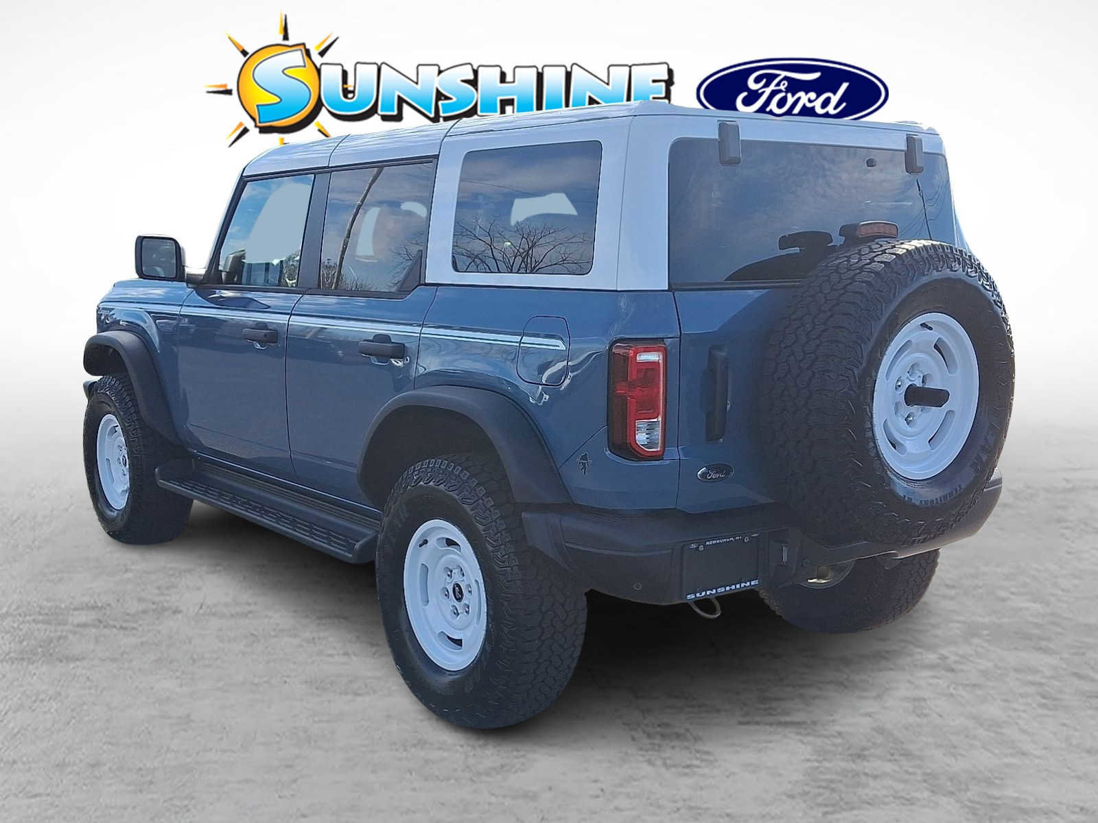 New 2025 Ford Bronco Heritage Edition image 4