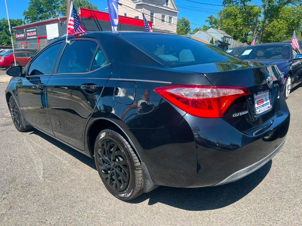 Used 2019 Toyota Corolla LE FWD image 7