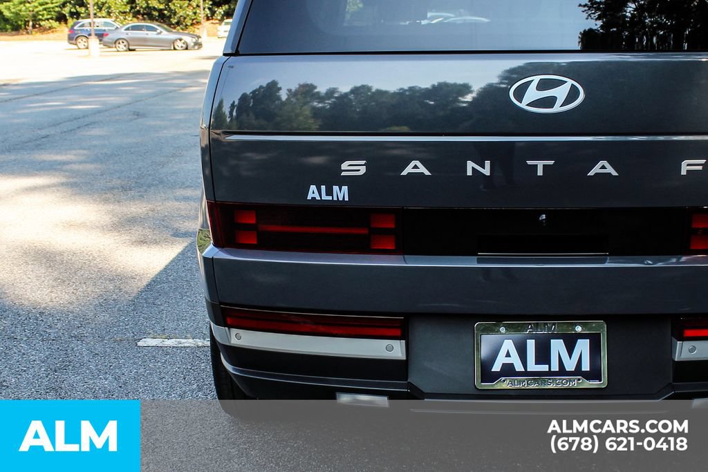 Used 2024 Hyundai Santa Fe Limited FWD image 11