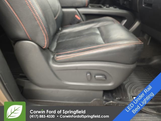 Used 2020 Nissan Titan PRO-4X w/ Pro-4x Convenience Package image 10