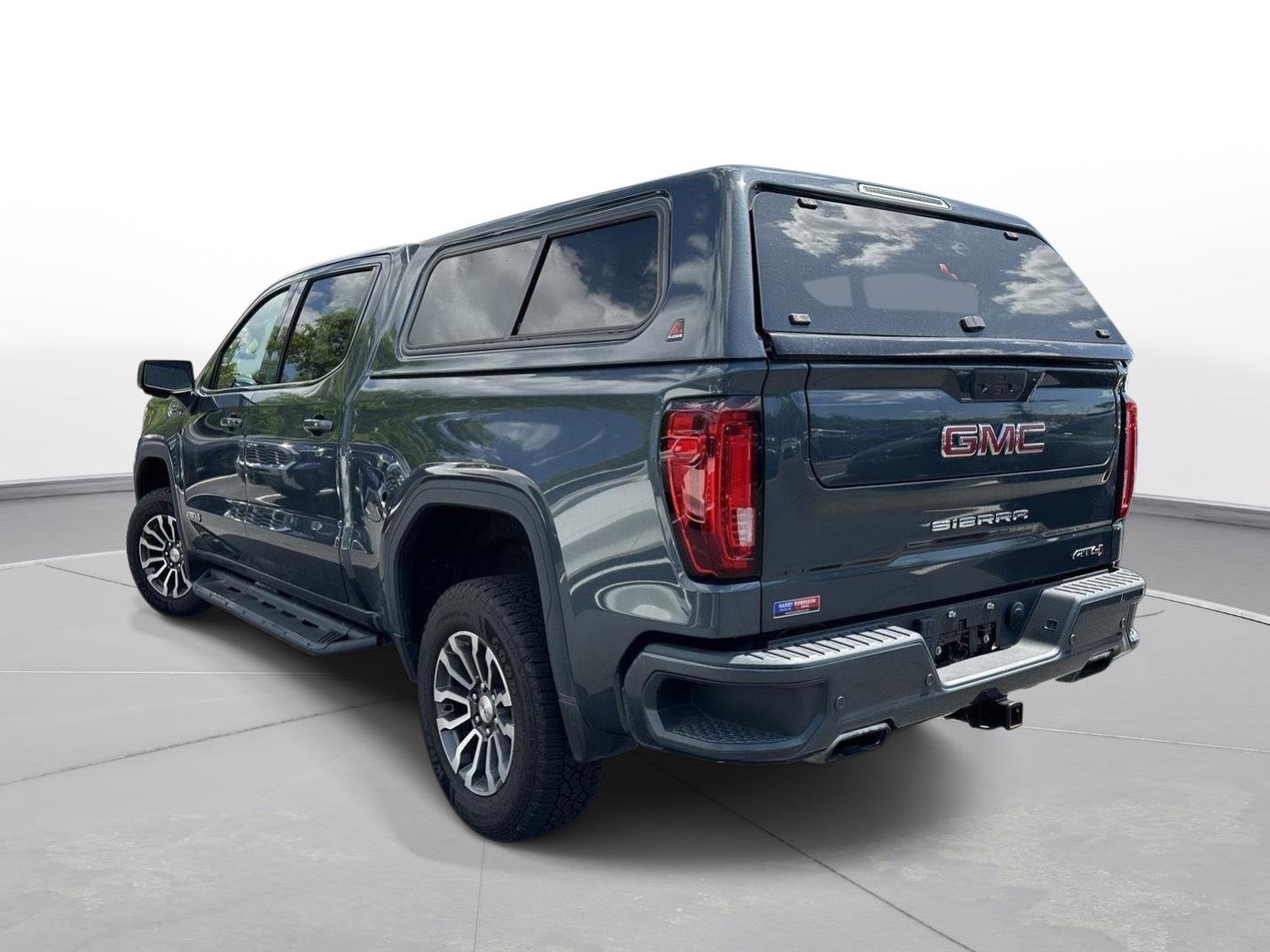 Used 2020 GMC Sierra 1500 AT4 w/ Off-Road Performance Package image 8