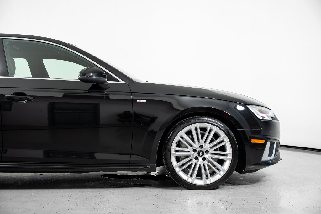 Used 2019 Audi A4 2.0T Premium Plus w/ Premium Plus Package AWD/4WD image 4