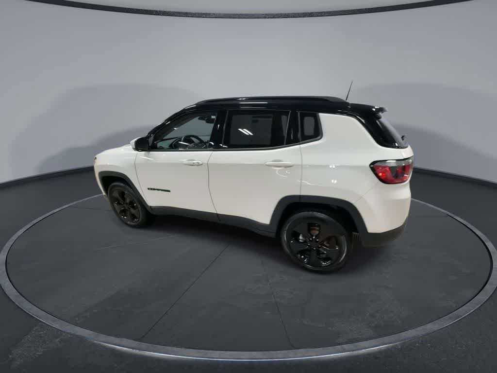 Used 2018 Jeep Compass Latitude AWD/4WD image 6