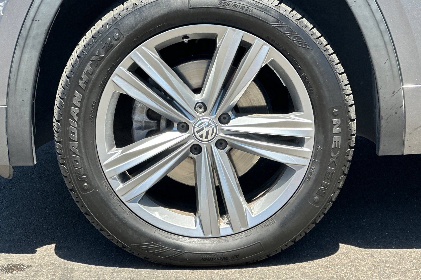 Used 2018 Volkswagen Atlas SEL AWD/4WD image 43