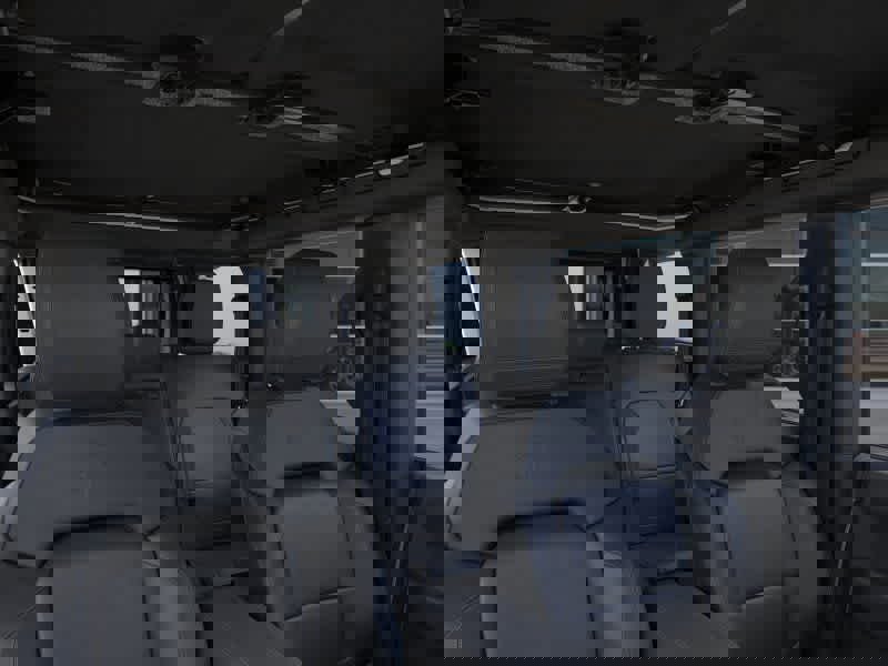 New 2025 Ford Bronco Badlands image 12