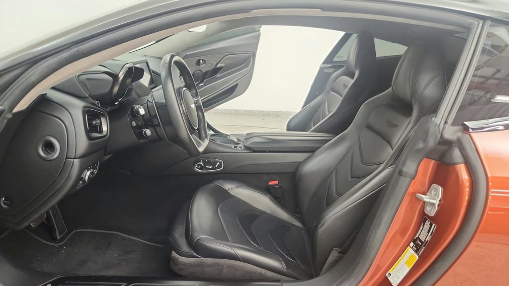 Used 2020 Aston Martin DBS Superleggera RWD image 23