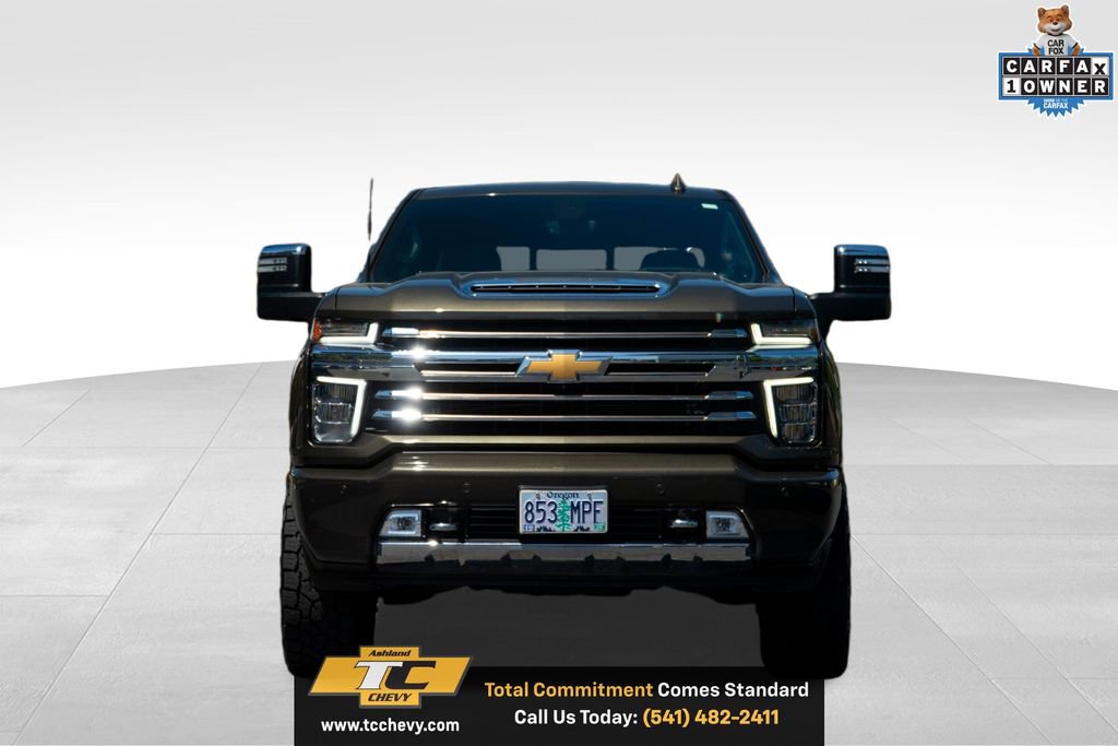 Used 2023 Chevrolet Silverado 3500 High Country w/ Technology Package AWD/4WD image 2