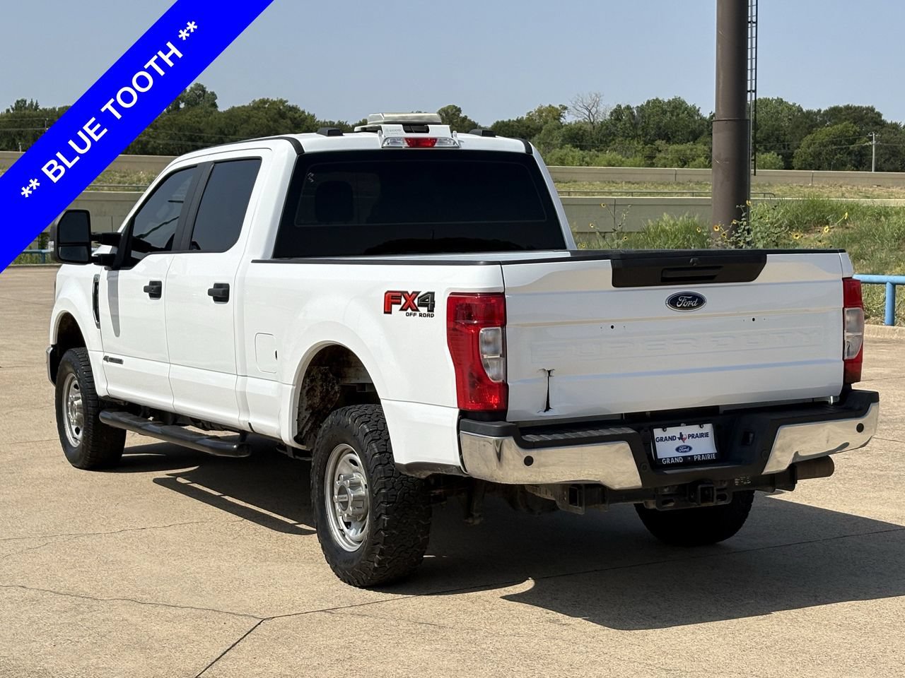 Used 2022 Ford F250 XL w/ Power Equipment Group AWD/4WD image 6