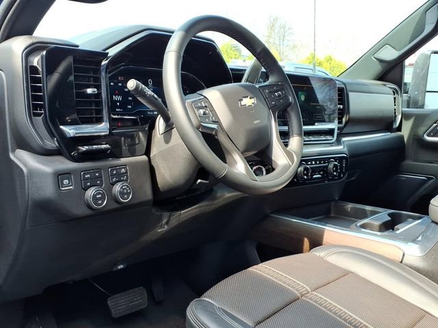 Used 2025 Chevrolet Silverado 2500 High Country w/ High Country Premium Package image 9