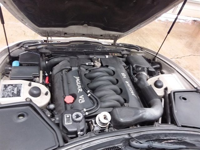 Used 1997 Jaguar XK8 Convertible RWD image 9
