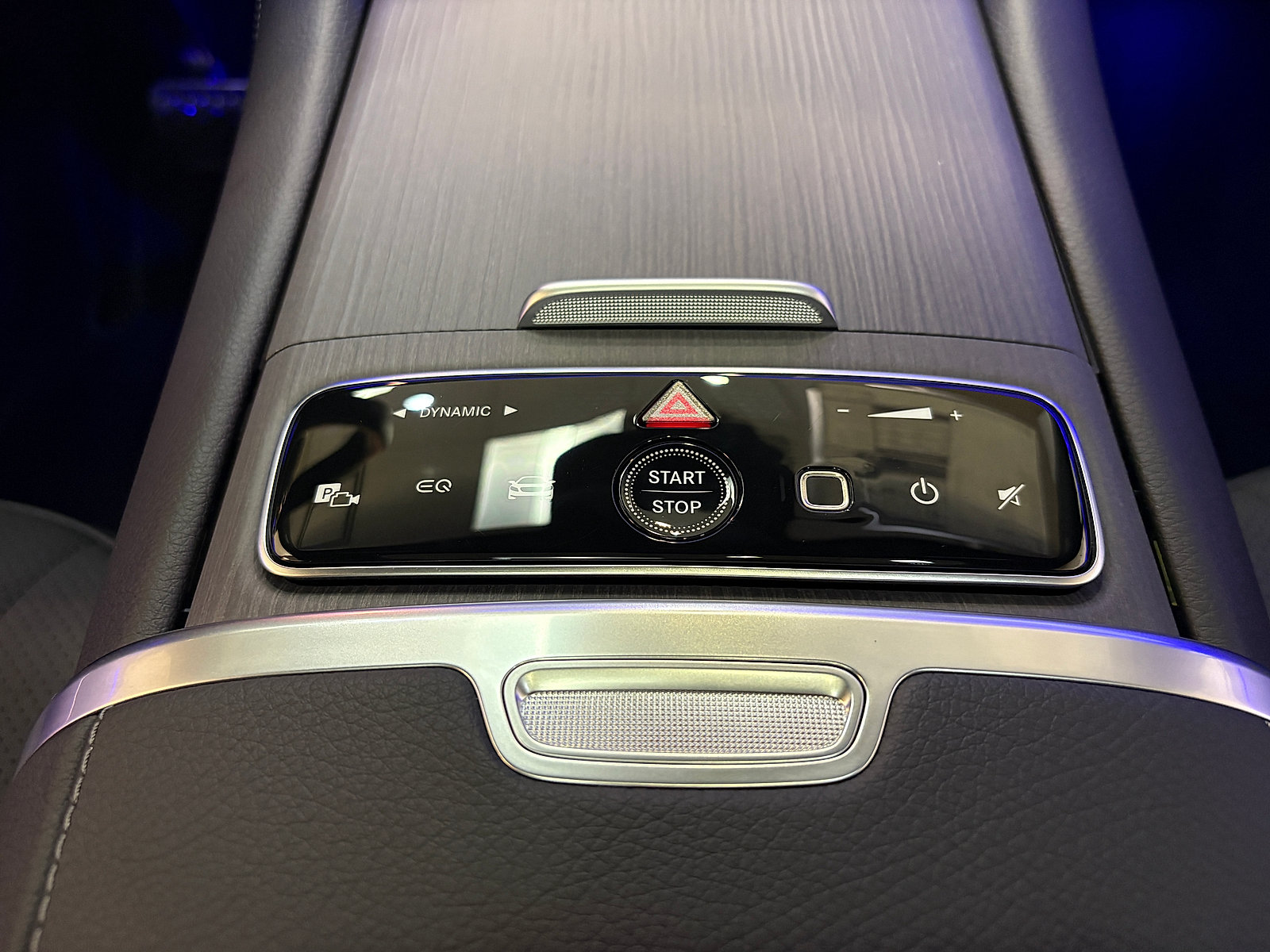 New 2027 Mercedes-Benz EQE 320+ SUV image 19