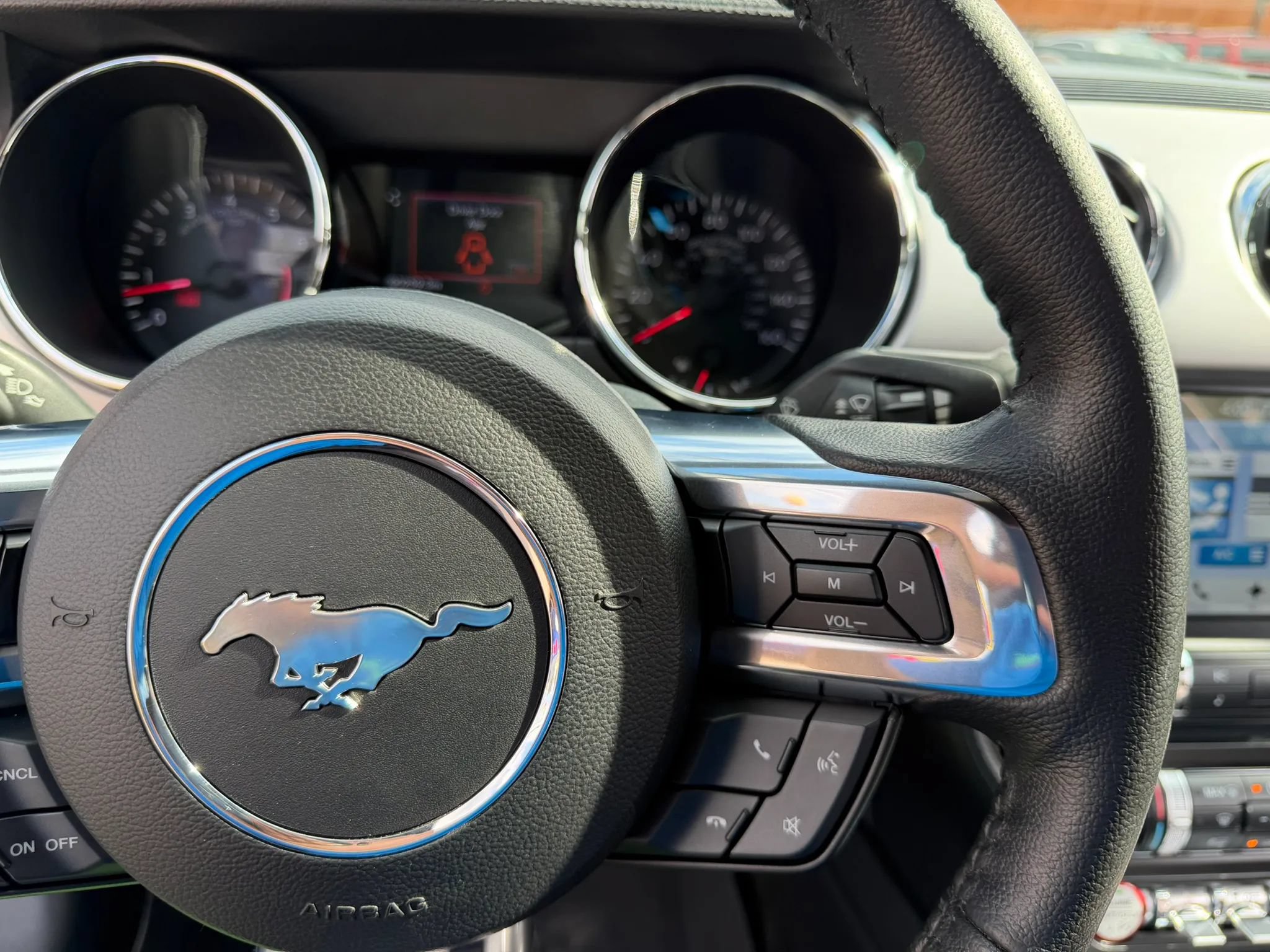 Used 2016 Ford Mustang GT Premium w/ Equipment Group 401A RWD image 26