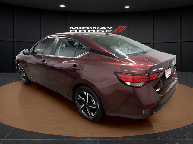 Used 2025 Nissan Sentra SV FWD image 3