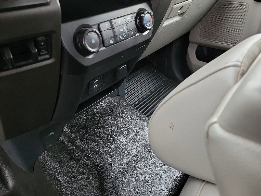 Used 2022 Ford F350 XL w/ Power Equipment Group image 25