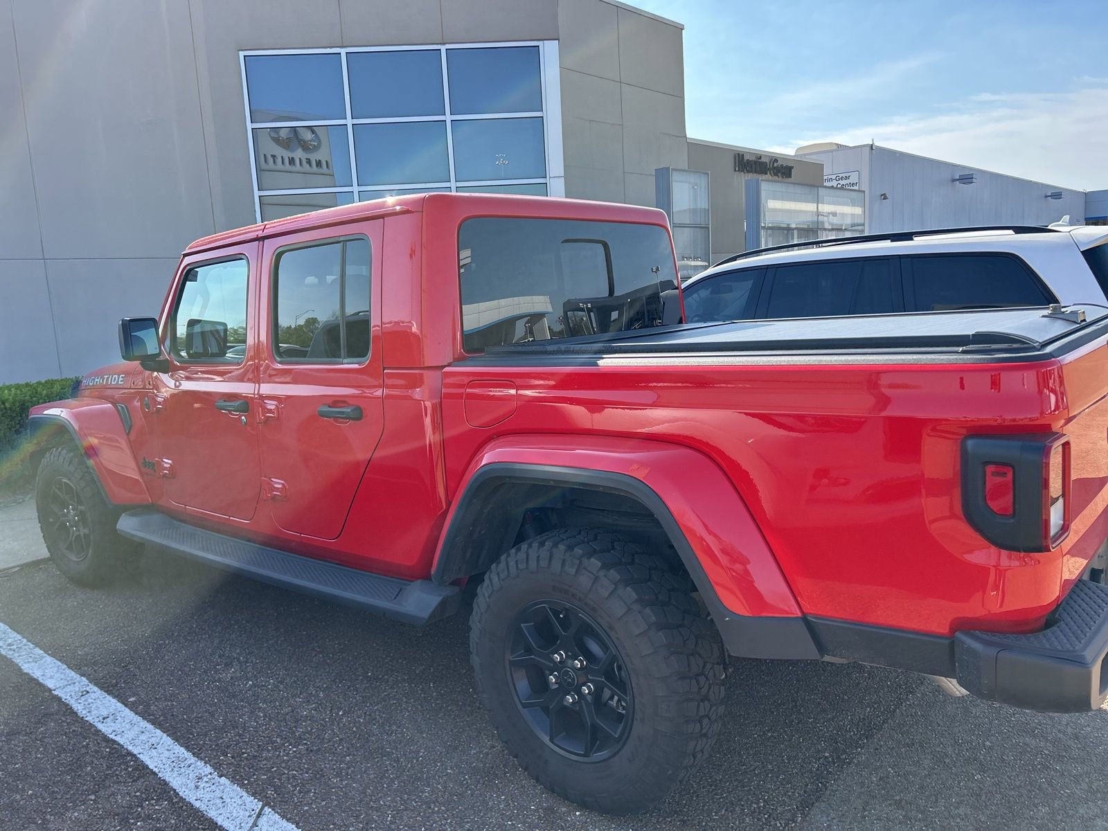 Used 2025 Jeep Gladiator High Tide image 27
