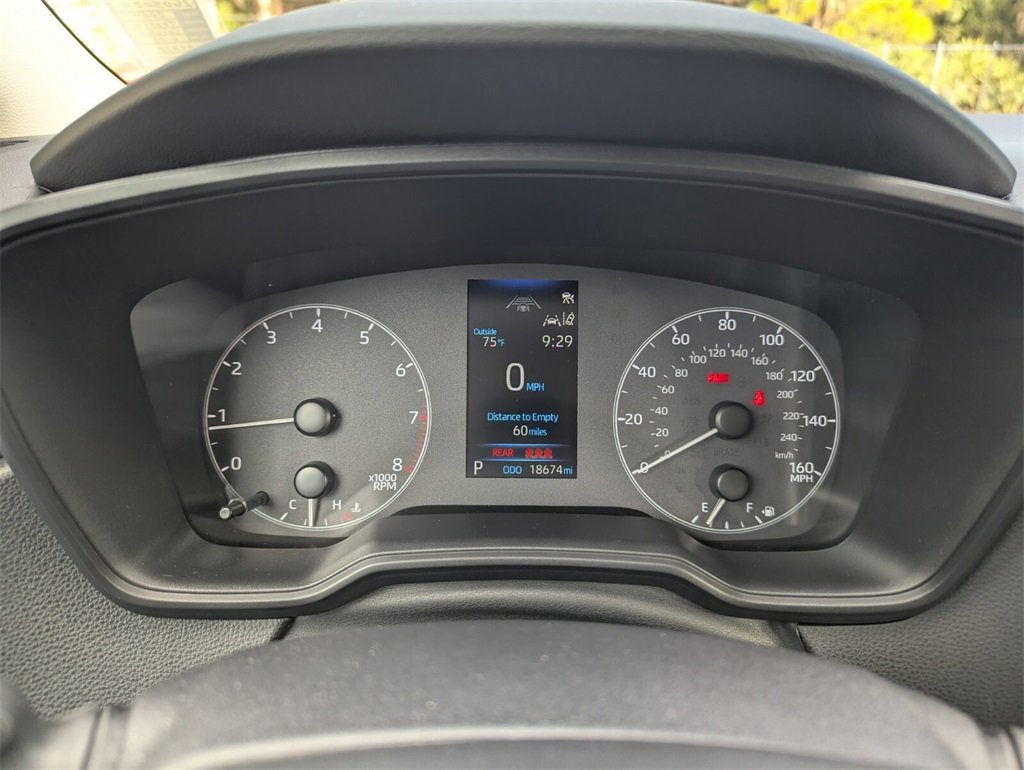 Certified 2024 Toyota Corolla LE image 31