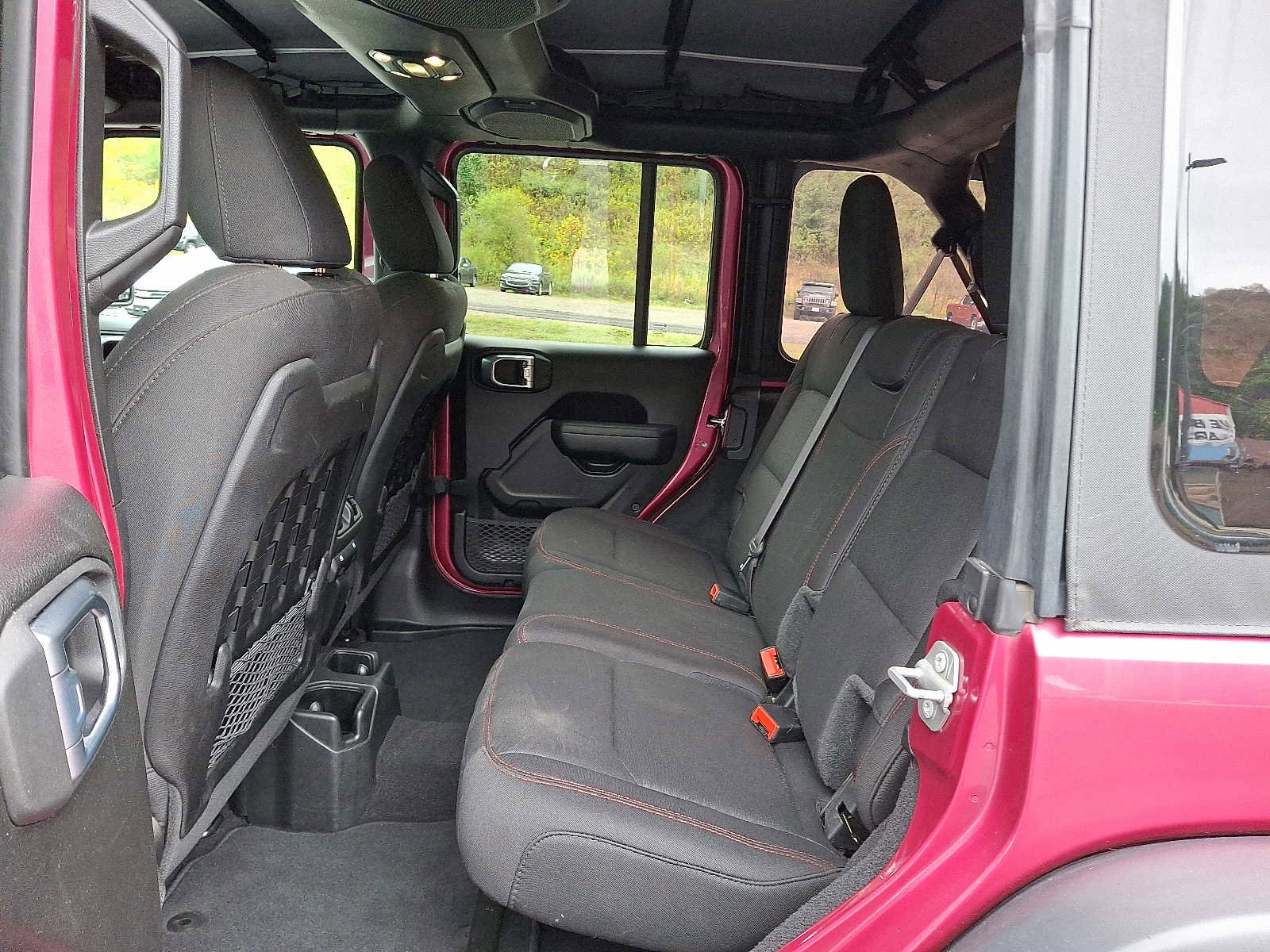 Used 2022 Jeep Wrangler Unlimited Rubicon w/ Cold Weather Group image 11