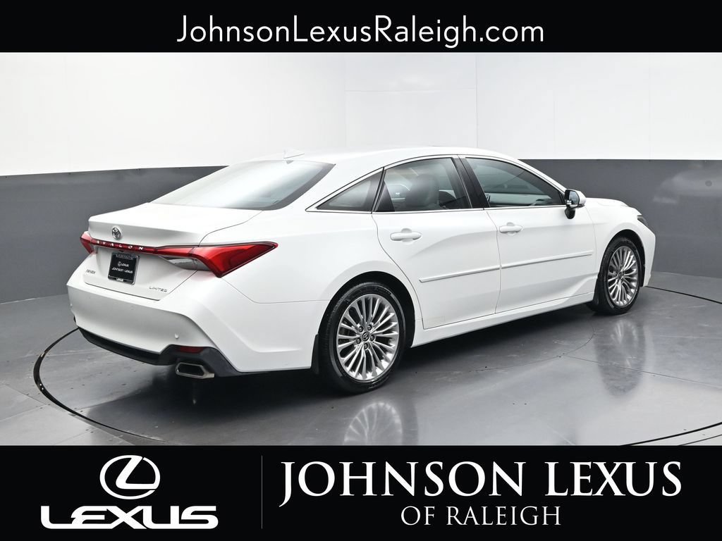 Used 2021 Toyota Avalon Limited w/ Advanced Safety Package FWD image 9