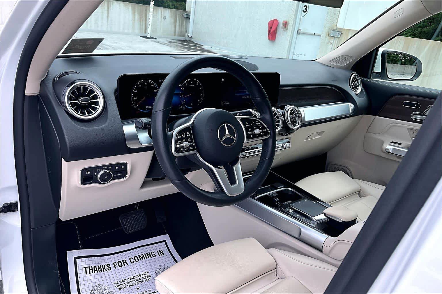Used 2023 Mercedes-Benz GLB 250 image 17