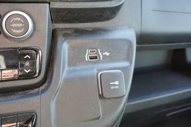 Used 2025 RAM ProMaster 2500 w/ Convenience Group image 22