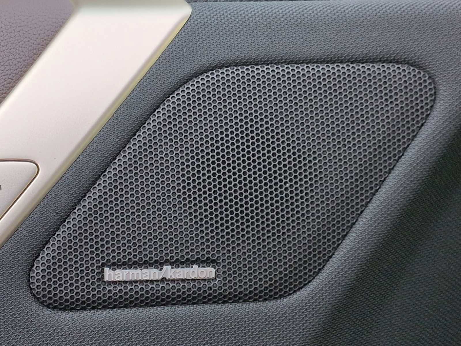 Certified 2025 BMW iX xDrive50 w/ Premium Package image 32