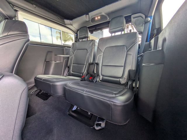 Certified 2021 Ford Bronco First Edition AWD/4WD image 4
