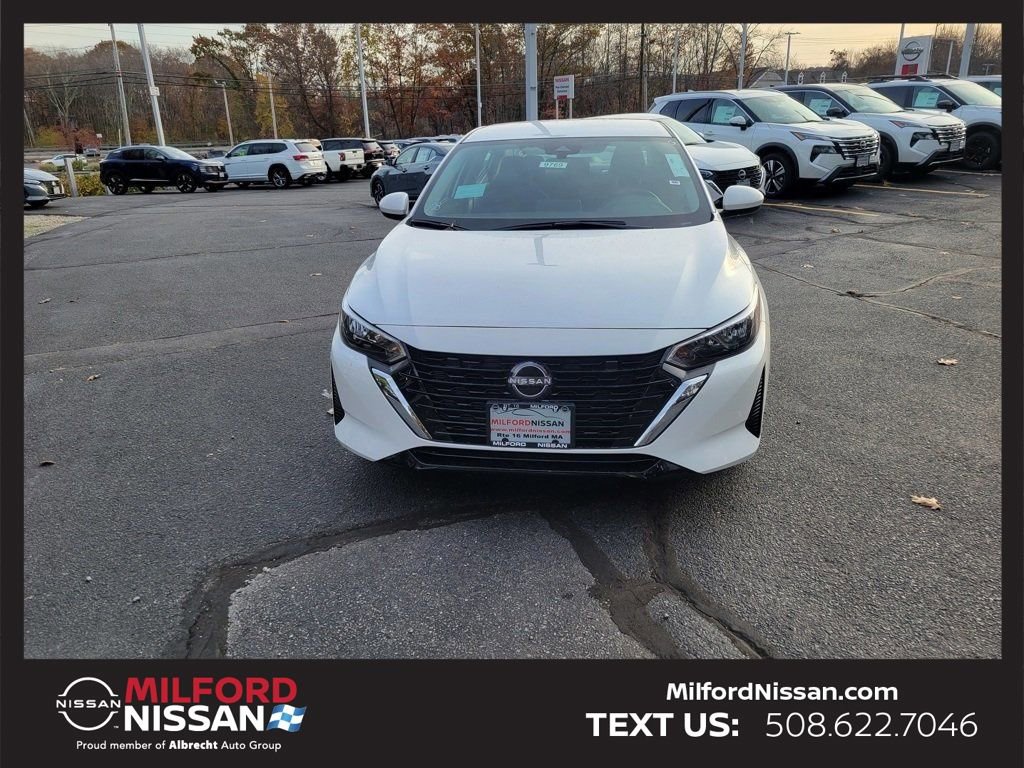 Certified 2025 Nissan Sentra SV w/ Trunk Package image 7