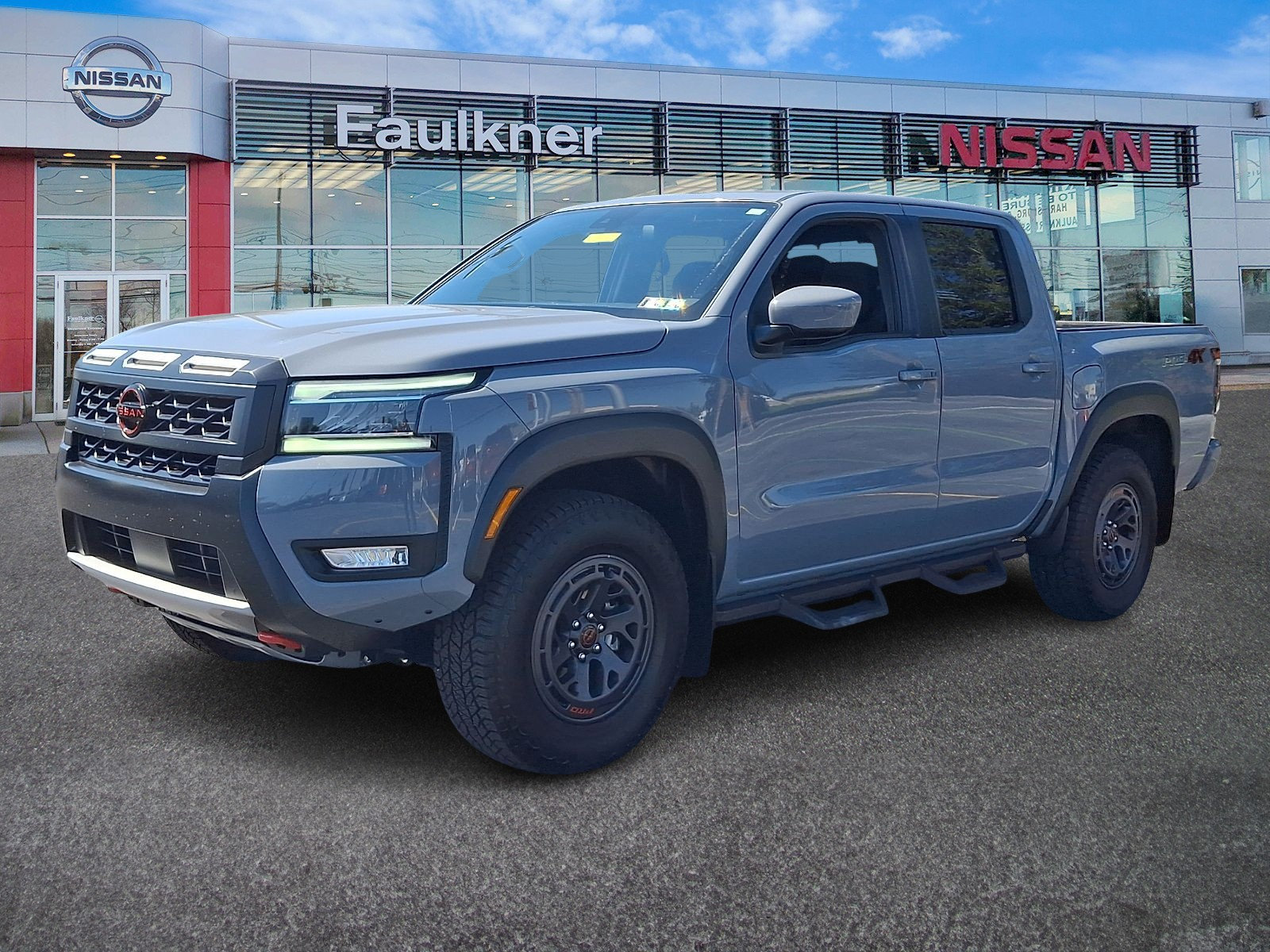 Certified 2025 Nissan Frontier PRO-4X AWD/4WD image 3
