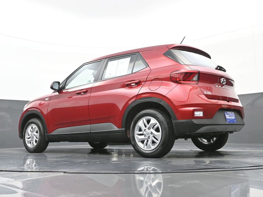 Certified 2025 Hyundai Venue SE image 37