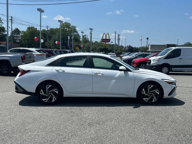 Used 2024 Hyundai Elantra SEL w/ Convenience Package video 2