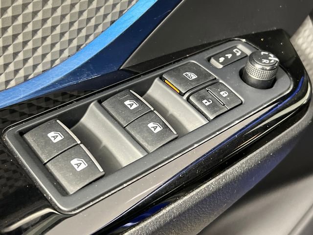 Used 2019 Toyota C-HR XLE image 21