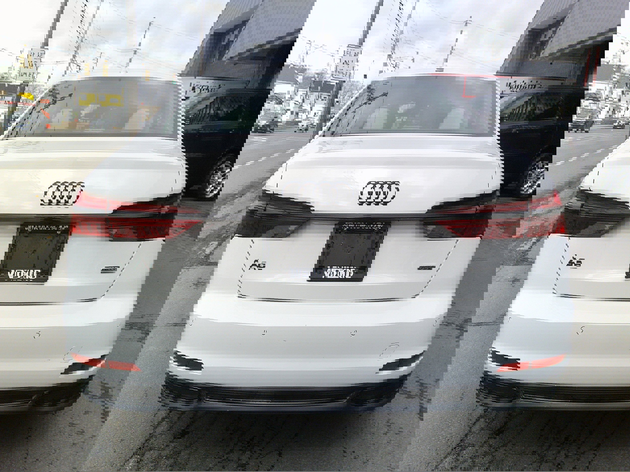 Used 2023 Audi A6 2.0T Premium w/ Convenience Package image 4