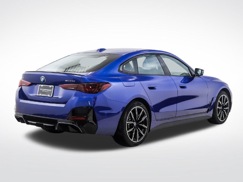 Used 2026 BMW i4 xDrive40i w/ M Sport Package AWD/4WD image 5