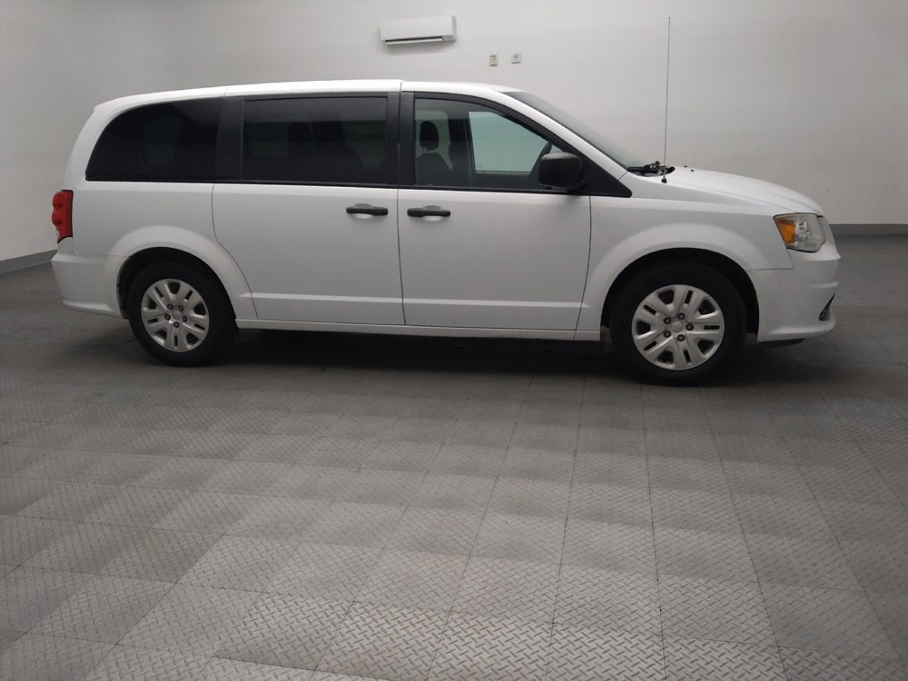 Used 2019 Dodge Grand Caravan SE FWD image 11