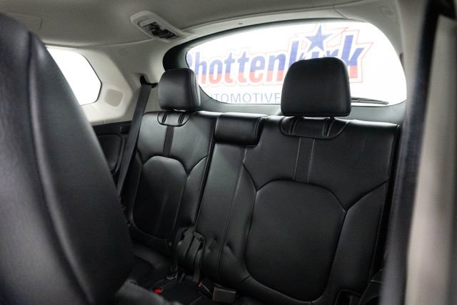 Certified 2023 Honda Pilot Touring image 23