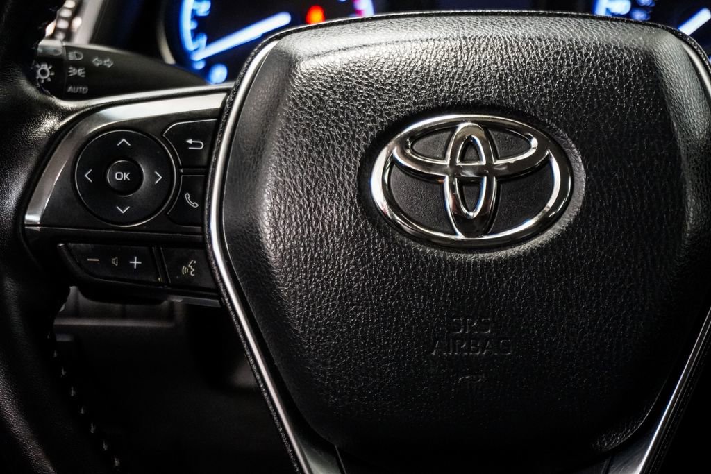Used 2019 Toyota Camry SE image 15