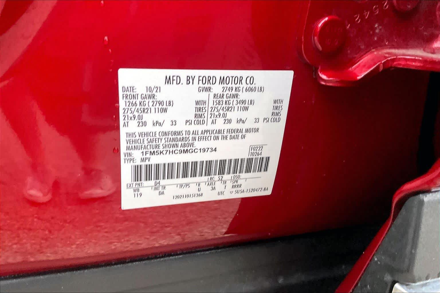 Used 2021 Ford Explorer Platinum w/ Premium Technology Package RWD image 34