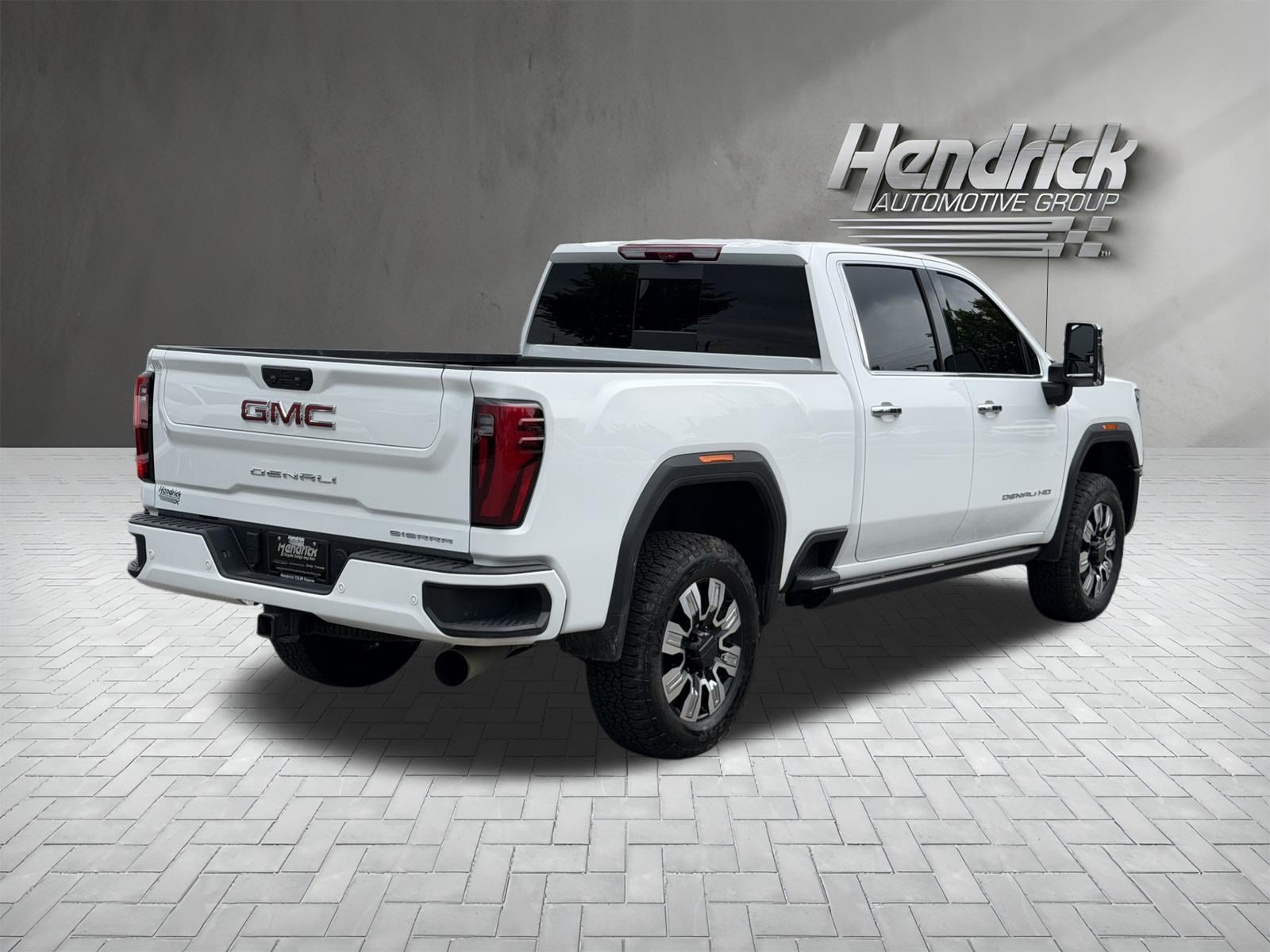 Used 2026 GMC Sierra 2500 Denali w/ Denali Reserve Package AWD/4WD image 10