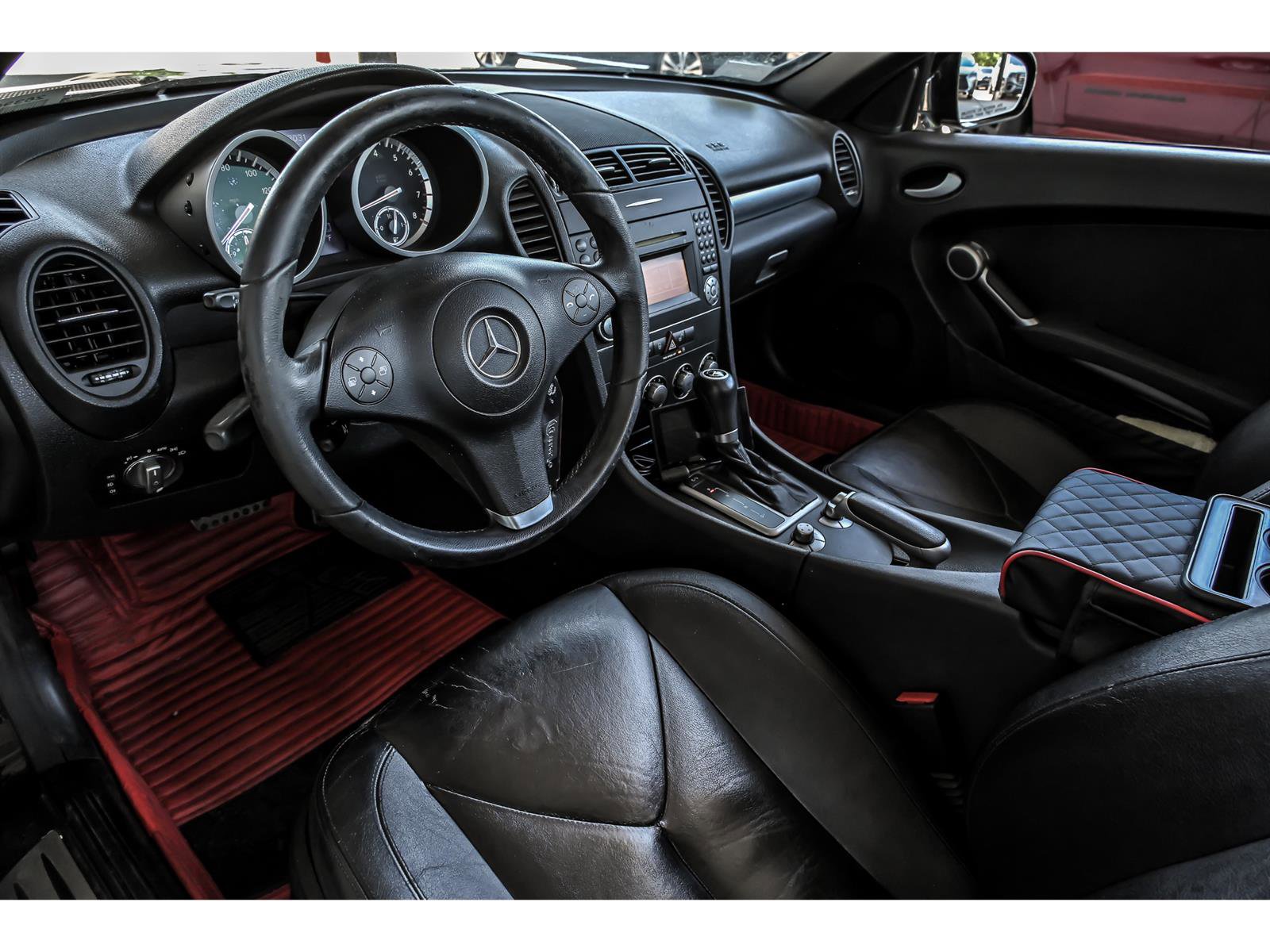 Used 2009 Mercedes-Benz SLK 300 image 10