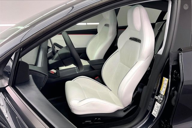 Used 2025 Tesla Model 3 Performance image 18