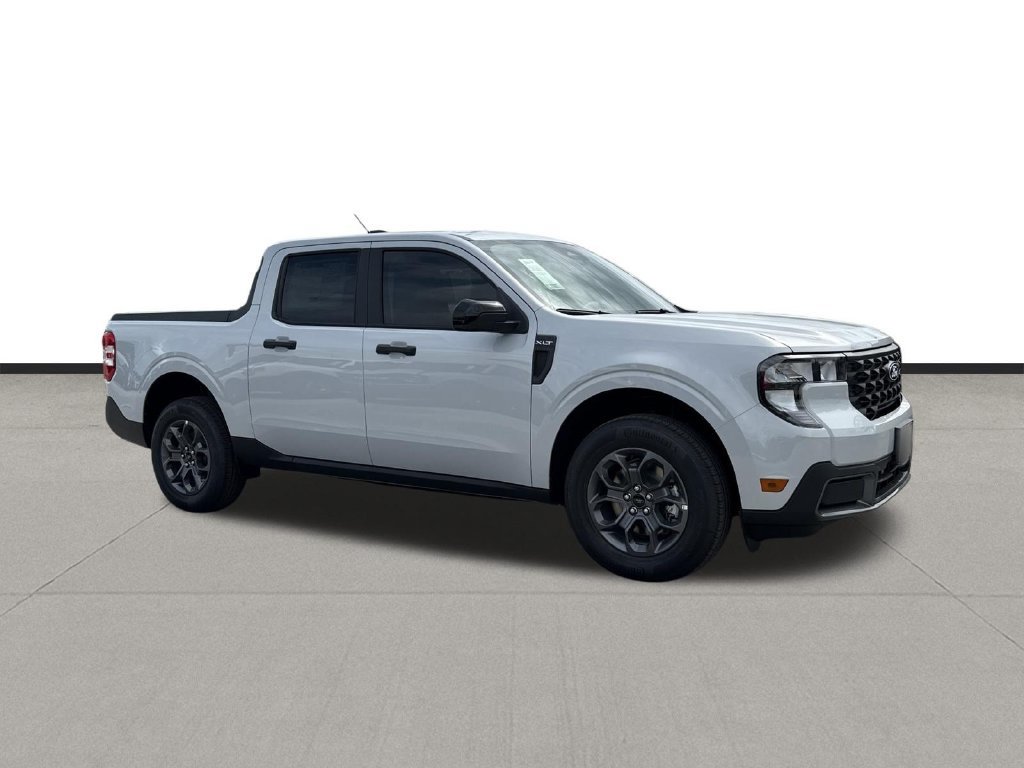 New 2026 Ford Maverick XLT w/ XLT Luxury Package FWD image 3